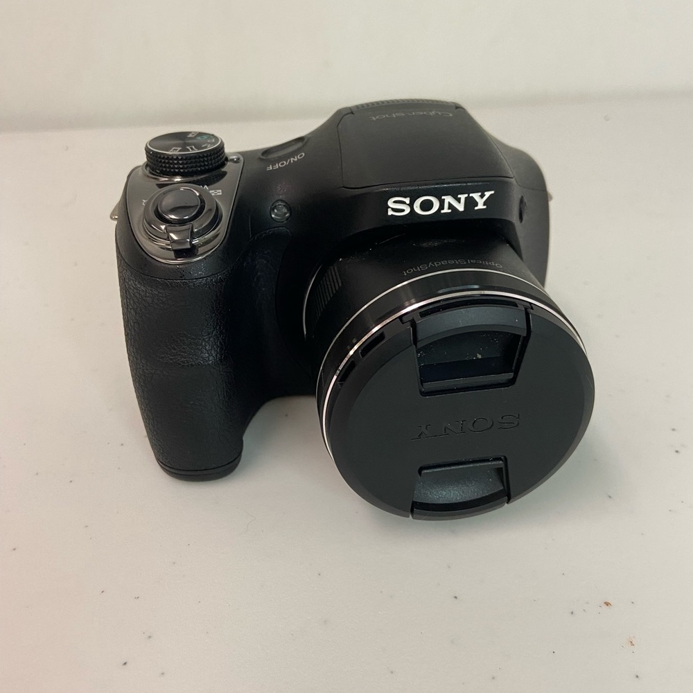 Sony Cyber Shot DSC-H300 20.1 mega pixels
